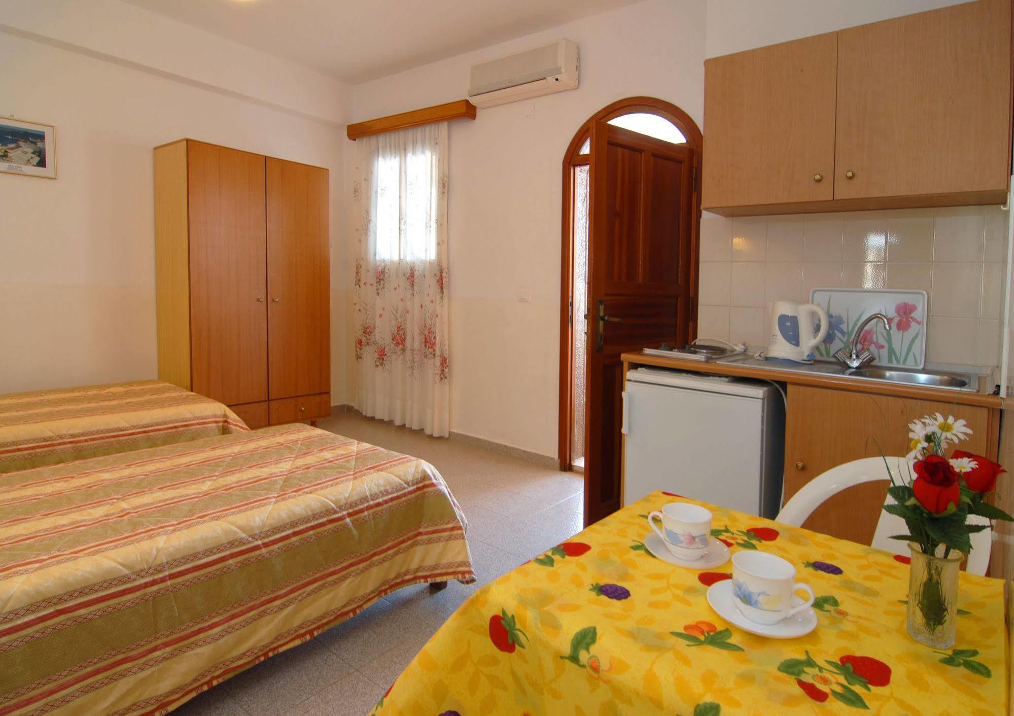 St. Paul'S Bay View Suites ลินดอส ภายนอก รูปภาพ