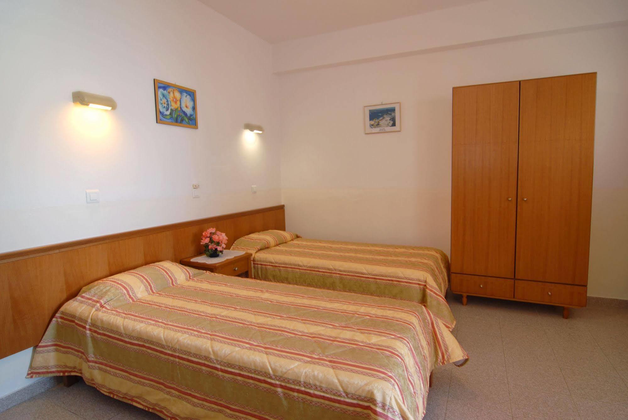 St. Paul'S Bay View Suites ลินดอส ภายนอก รูปภาพ