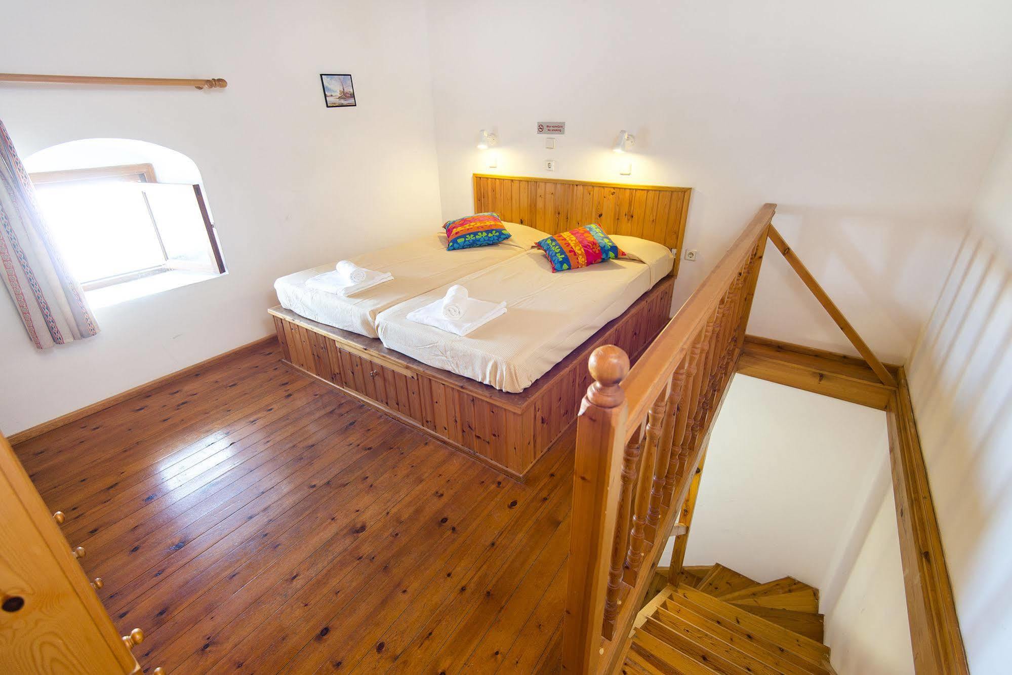 St. Paul'S Bay View Suites ลินดอส ภายนอก รูปภาพ